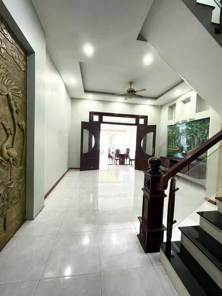 Biệt thự mini Tân Thới Hiệp 29 Quận 12 - 115m² giá 6.1 tỷ - Sân vườn thoáng mát!