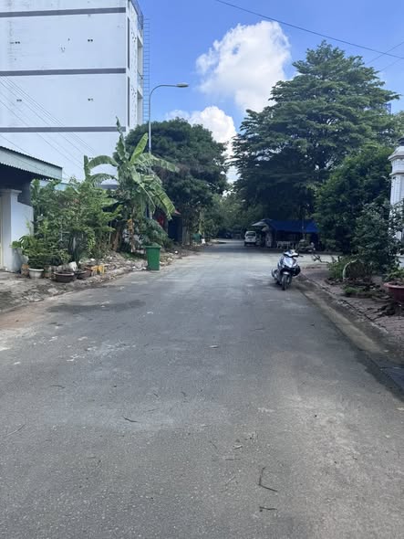 Đất nền Phước Long B, Q9 - 110m² giá 11.5 tỷ - Cơ hội đầu tư vàng!