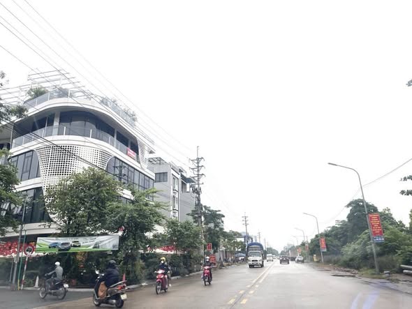 Nhà đẹp 3 tầng Chi Đông, Mê Linh 43m² giá 3.35 tỷ - Đón Tết ngay!