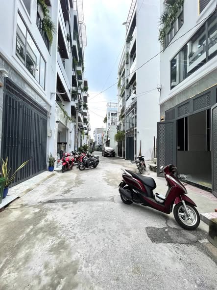 Nhà 5 tầng tại Tân Chánh Hiệp 50m² giá 7.1 tỷ - Đường ô tô đậu cửa!