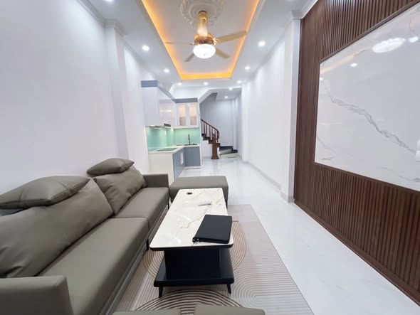 Nhà riêng Vĩnh Hưng 38m² giá thỏa thuận - Sẵn sàng vào ở ngay!