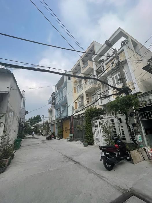 Nhà phố Bình Trị Đông B 65m² giá 6.2 tỷ - Vị trí phân lô cao tầng