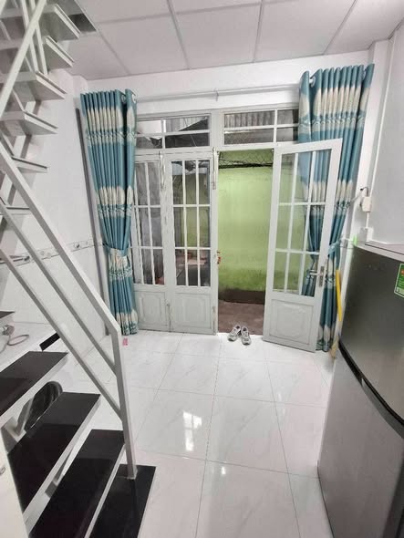 Nhà nhỏ quận 6 25m² giá chỉ 1.38 tỷ - Nội thất xịn, sổ hồng riêng!