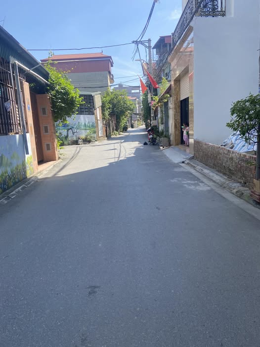 Đất 81m² xóm 4 Đông Dư, giá 90 triệu - Vị trí đẹp, giao thông thuận lợi!