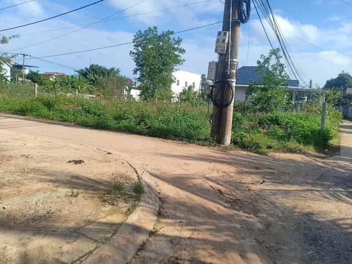 Đất nền tại Mộ Đức 100m² giá chỉ 5xx triệu - Đầu tư sinh lời ngay!