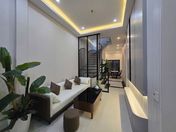 Nhà riêng Bạch Mai, 42m², 5 tầng, giá 10.5 tỷ - An ninh tốt, dân trí cao!
