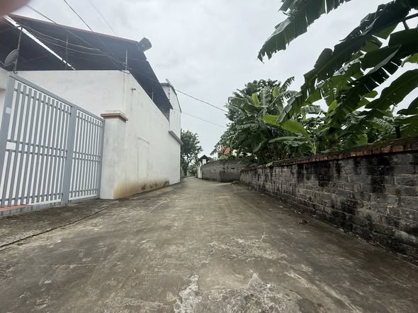 Đất tặng nhà 2 tầng tại Đông Phú, 468m² giá 4 tỷ - Cơ hội đầu tư tuyệt vời!