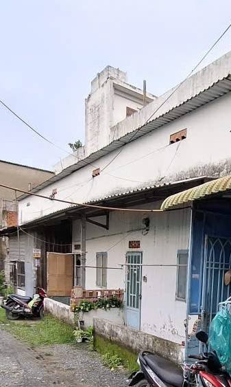 Nhà lầu + 4 phòng trọ mặt tiền Xuân Thới Thượng 2, Hóc Môn 175m² giá 6.5 tỷ - Đầu tư sinh lời ngay!