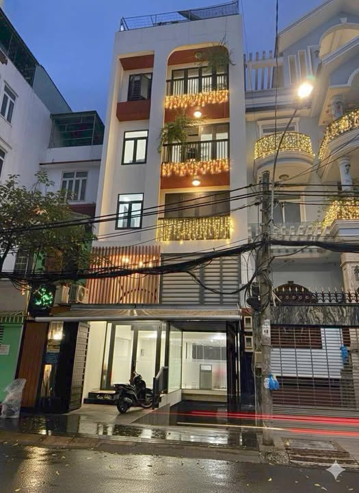 Tòa Nhà Mặt Tiền Hầm 6 Tầng Đường C18, Quận Tân Bình - Cơ Hội Đầu Tư Hiếm Có!