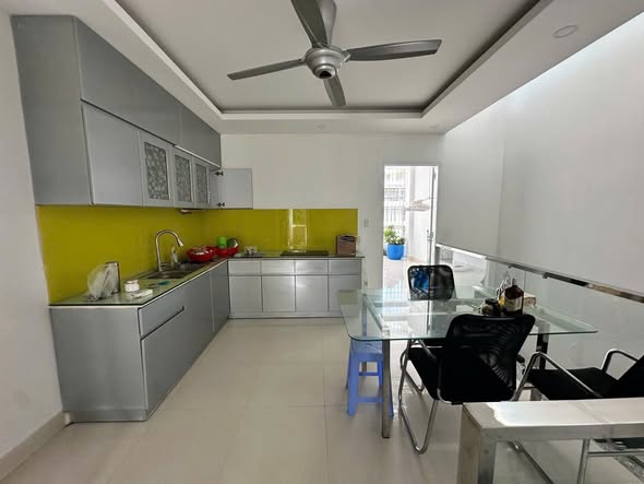 Nhà cho thuê KĐT Hà Quang 1, Nha Trang 90m² giá 18 triệu - Thích hợp làm văn phòng và ở