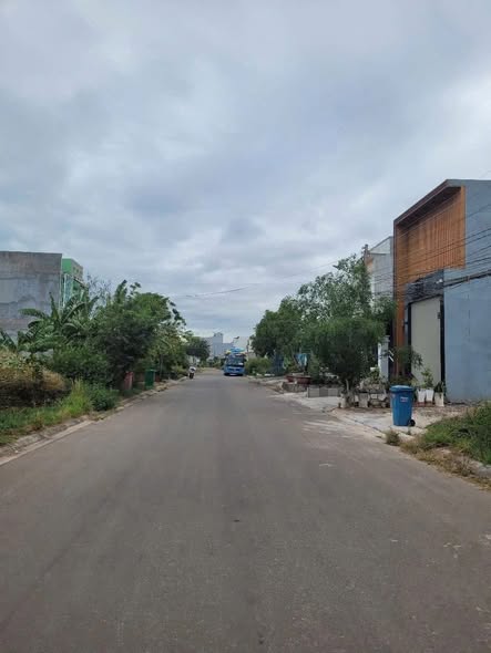 Đất Bến Lội Lại An, Phường Hàm Thắng, 100m² giá 1.3 tỷ - Cơ hội đầu tư hấp dẫn!