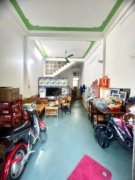 Nhà 2,5 tầng đường Nguyễn Tri Phương, Lào Cai 100m² giá 3 tỷ - Đầu tư sinh lời ngay!