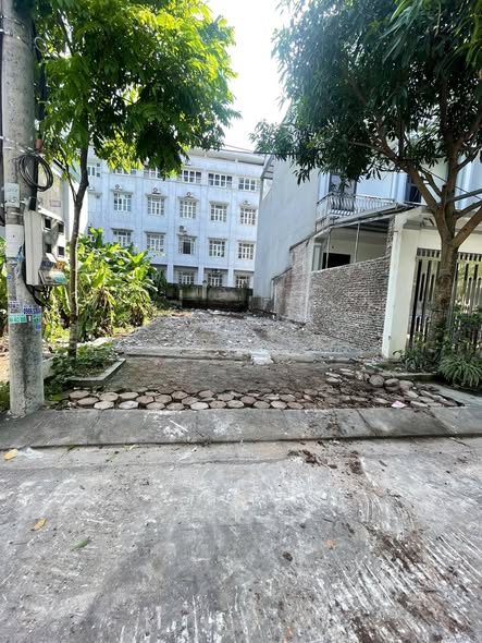 Bán đất tại thị trấn Quế, Kim Bảng 101.8m² - Giá 3 tỷ, mặt tiền 6.2m