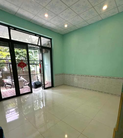 Đất nền Liên Chiểu Đà Nẵng 85m² giá chỉ 2.55 tỷ - Nhà C4 còn ở tốt!