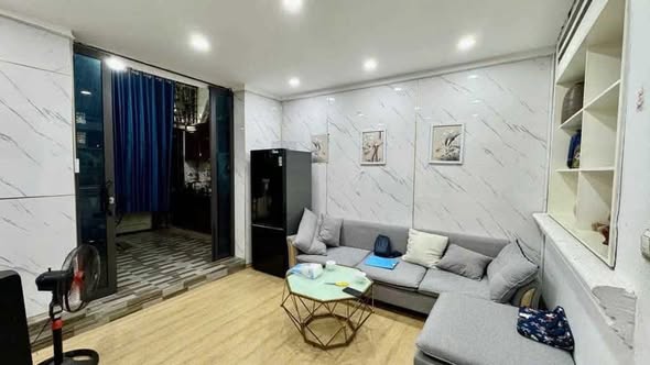 Nhà nguyên căn Ngọc Lâm 32m² giá 6 triệu - Thuận lợi cho gia đình