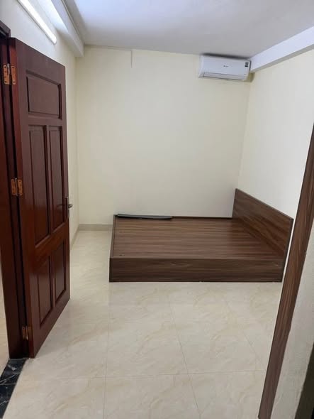 Căn hộ khép kín đường Trạm, Long Biên 3 triệu - Gần AEON Mall, đầy đủ nội thất!