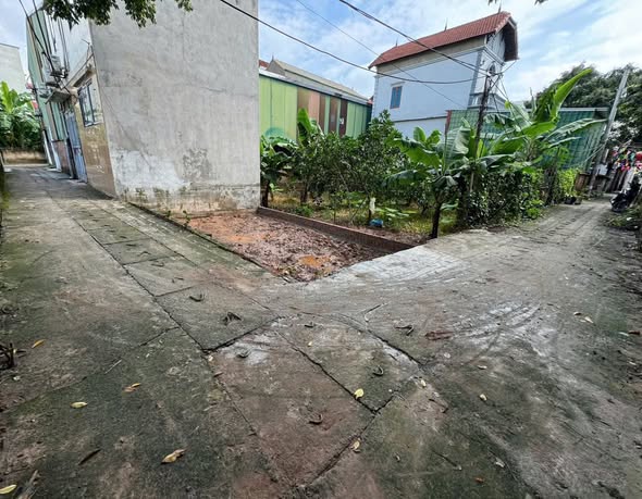 Đất đẹp Yên Nghĩa, Hà Đông 30.3m² giá chỉ 2 tỷ - Lô góc, nở hậu!