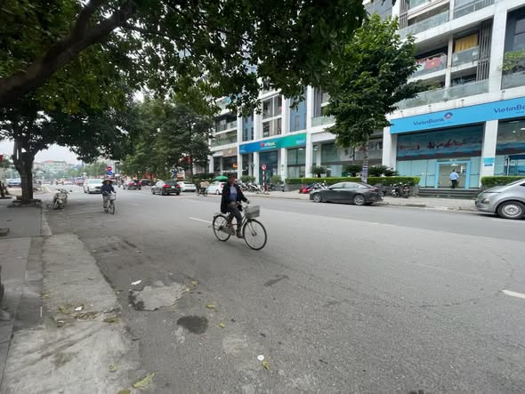 Bán nhà mặt phố Nguyễn Văn Lộc 68m² giá 42 tỷ - Kinh doanh đỉnh cao!