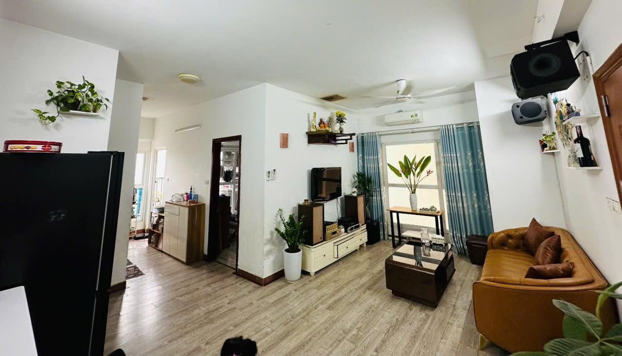 Căn hộ Chung cư HH2 Xuân Mai Yên Nghĩa 70m² giá 4 tỷ - Sổ đỏ chính chủ, full nội thất!