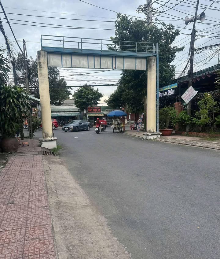 Nhà mặt tiền Đinh Tiên Hoàng, Phường 8, 148m² giá 3.3 tỷ - Sẵn sàng vào ở ngay!