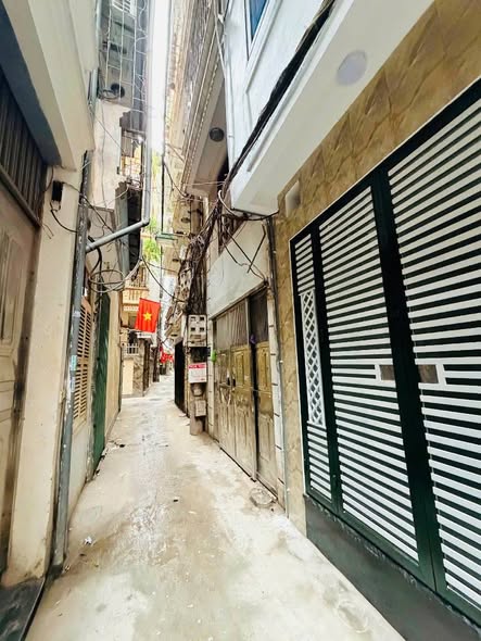 Nhà 4 tầng ngõ 155 Cầu Giấy 22m² giá 3 tỷ - Vị trí trung tâm, tiện nghi đầy đủ!