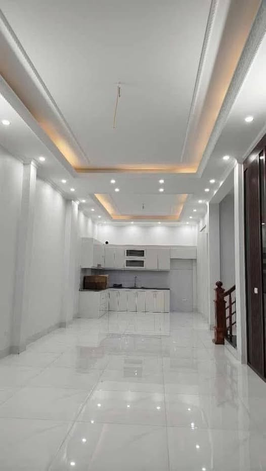 Nhà phố 2 tầng Trần Duy Hưng 105m² chỉ 2 tỷ - Sẵn sàng vào ở ngay!