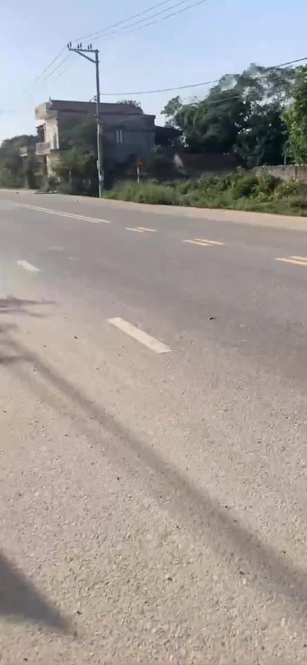 Đất thổ cư Thôn 1 Đông Sơn, Tam Điệp 144m² giá 2.3 tỷ - Vị trí kinh doanh sầm uất!