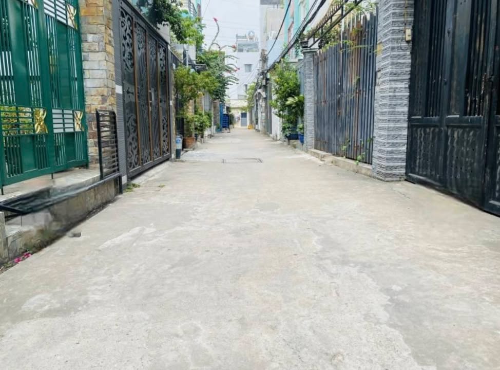 Nhà 4 tầng đẹp ngay Huỳnh Tấn Phát, Quận 7, 80m² - Giá chỉ 8.5 tỷ!