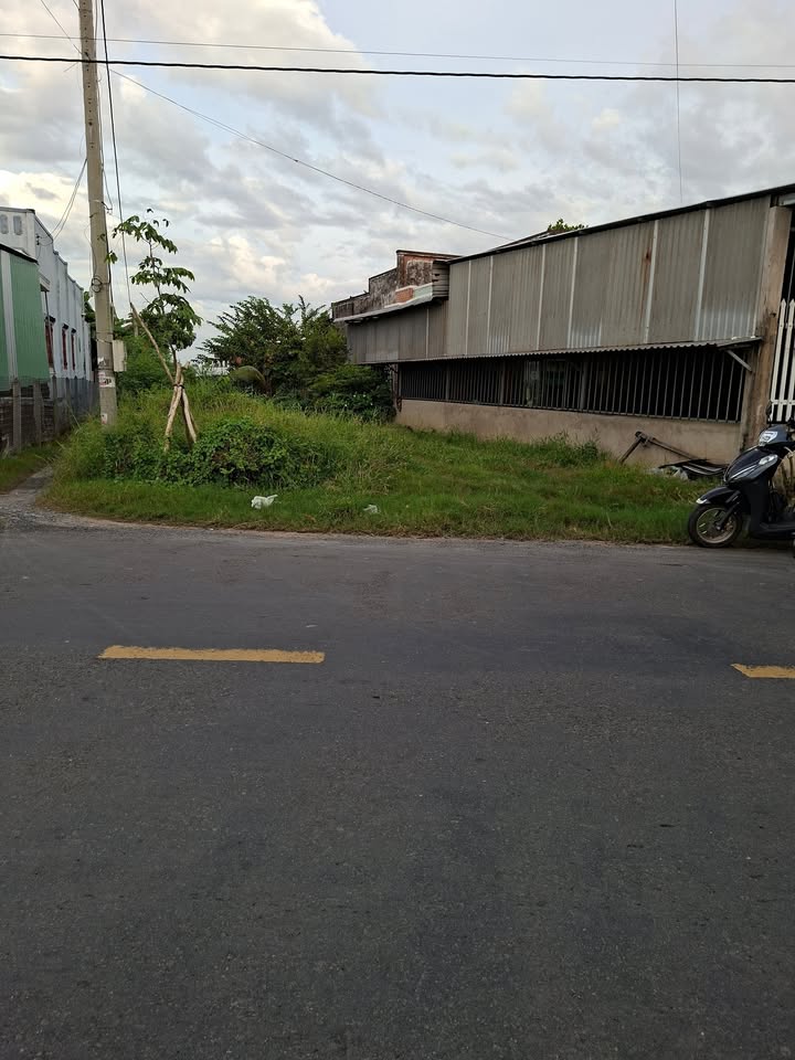 Đất nền 180m² mặt tiền 873B, xã Tân Tây, Gò Công Đông - Giá hấp dẫn chỉ 1 tỷ!