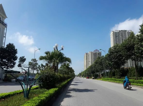 Nhà cho thuê 5 tầng tại KĐT Nam An Khánh, 230m² giá 11.7 triệu - Giao thông thuận lợi!