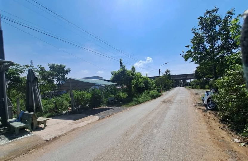 Đất nền mặt tiền đường Nguyễn Văn Nhâm, Long An 227m² giá 4.65 tỷ - Cơ hội đầu tư đắc địa!
