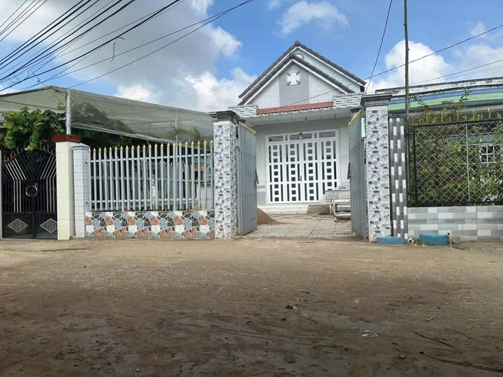 Nhà cấp 4 siêu rộng Phước Thới, Ô Môn 169m² giá 1.2 tỷ - Cơ hội đầu tư hấp dẫn!