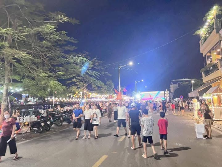 Cho thuê FrontHouse mặt phố Thế Lữ 50m² giá 13 triệu - Vị trí đắc địa gần quán đông khách!