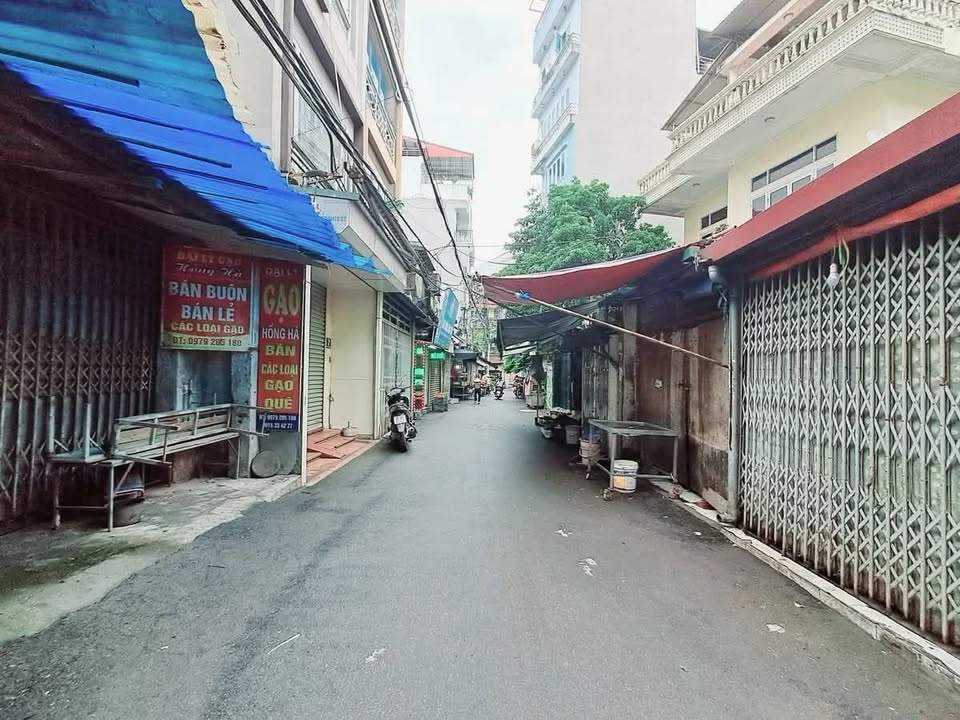 Đất ngõ 127 Lạc Long Quân 182m² giá 57 tỷ - Đầu tư sinh lời ngay!