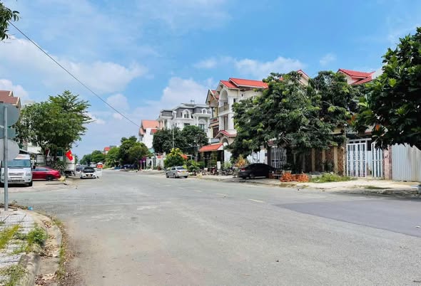 Đất xây biệt thự KDC Phú Nhuận Quận 12, 200m² giá 12.95 tỷ - Vị trí đắc địa, pháp lý chuẩn!