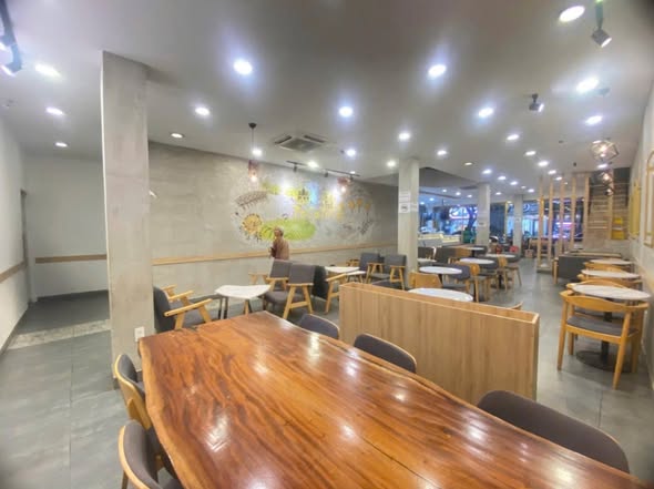 Cho thuê mặt bằng kinh doanh đẹp đường Phan Trung, Biên Hòa 180m² - Vị trí đắc địa, sẵn sàng kinh doanh!