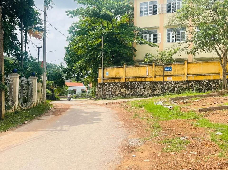 Đất nền Đông Mai Quảng Yên 100m² giá thỏa thuận - Tiềm năng đầu tư cao!