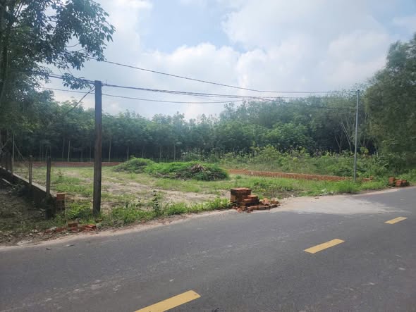 Đất nền Vĩnh Tân, Tân Uyên 671m² giá 2.7 tỷ - Chính chủ cần bán gấp!