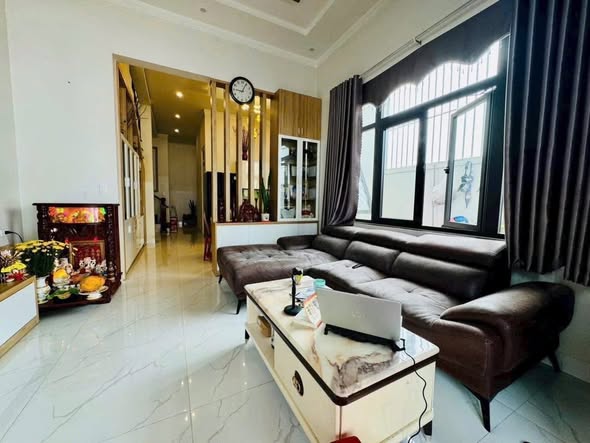 Nhà 2 Tầng Hẻm 179 Đồng Khởi 112m² giá 4.35 tỷ - Full Nội Thất Hiện Đại!