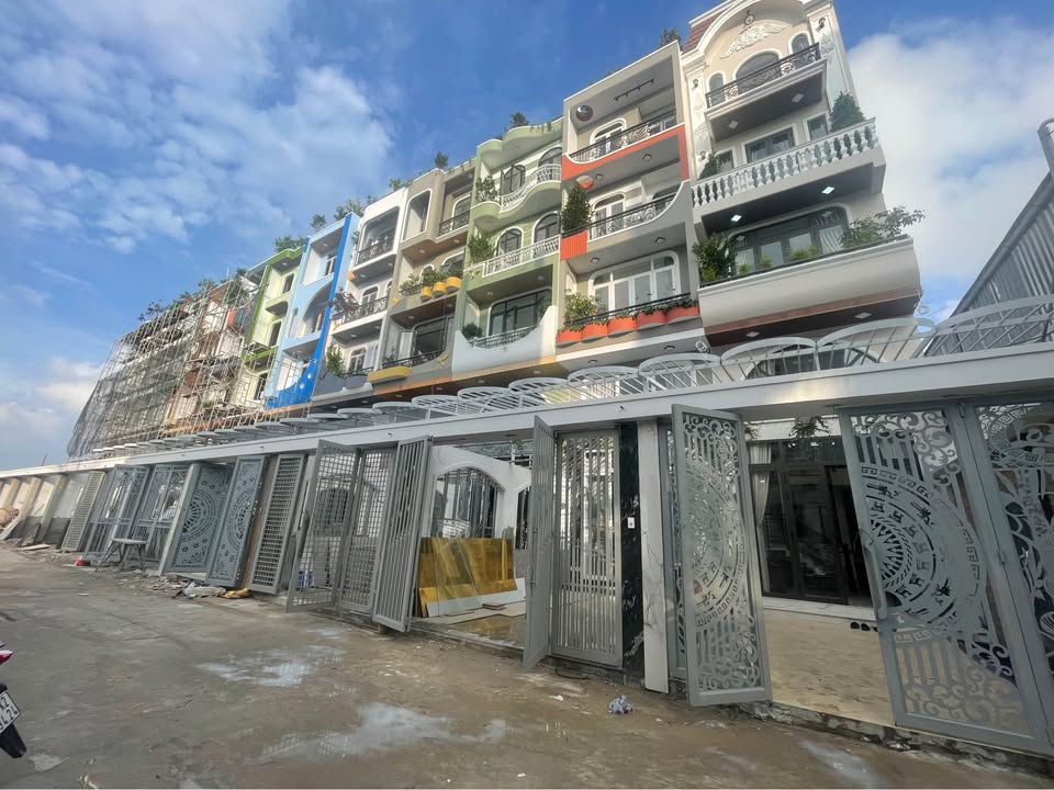 Nhà phố 5 tầng Hương Lộ 2, Bình Tân 76m² - Full nội thất cao cấp, giá tốt!