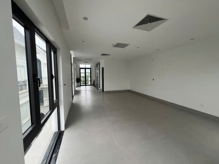 Shophouse cho thuê tại Vinhomes Ocean Park Gia Lâm 100m² giá 25 triệu - Vị trí đắc địa, kinh doanh thuận lợi!