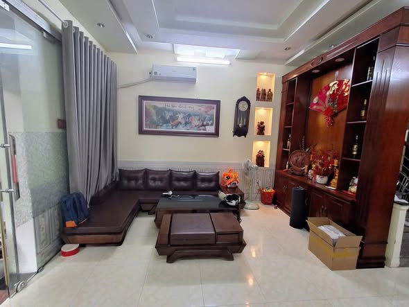 Nhà 3 tầng ngõ 80 Phương Lưu 41m² giá 2.69 tỷ - Thiết kế hợp lý, ở ngay!
