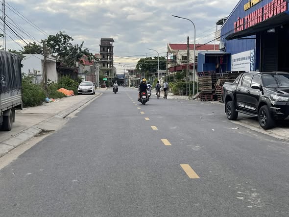 Bán lô đất mặt đường 405, Kiến Thụy, 150m² - Đầu tư sinh lời cao!