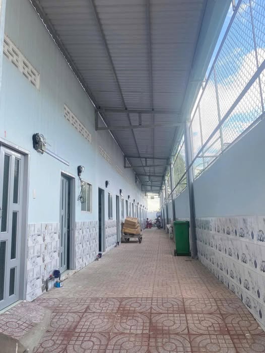 Nhà trọ 11 phòng full khách tại xã Phước Lâm, Cần Giuộc 244m² giá 2.95 tỷ - Đầu tư sinh lời ngay!