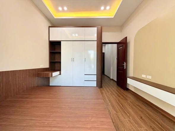 Nhà phố Khương Đình 42m² giá 11.68 tỷ - Sẵn sàng vào ở ngay!