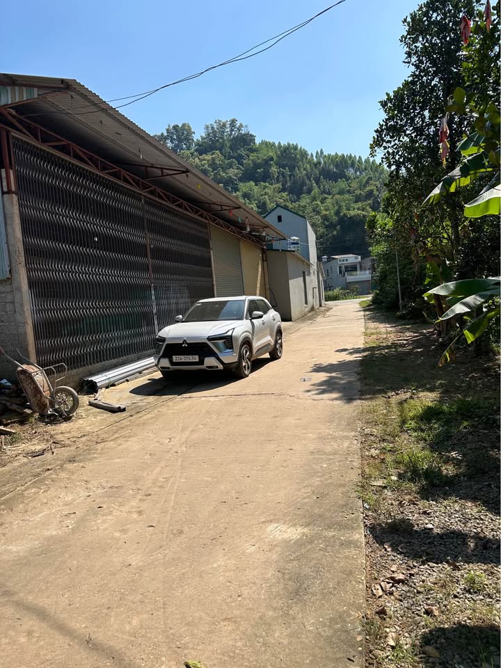 Đất thổ cư 360m² Đội Bình Yên Sơn giá 1.6 tỷ - Hướng Tây thuận lợi!