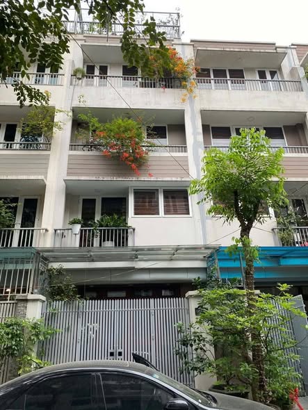 Nhà 5 tầng An Hưng Hà Đông 82m² giá 1 tỷ - View hồ tuyệt đẹp!