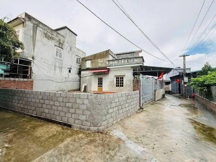 Đất nền lô góc thôn Đồn Xá 83m² giá chỉ 4xx triệu - Vị trí đắc địa, giao thông thuận tiện!