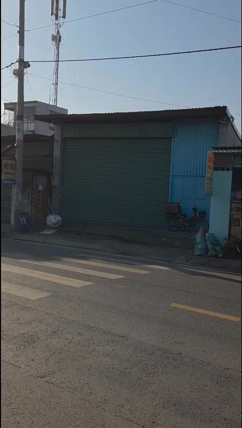 Nhà mặt tiền đường Bùi Công Trừng, Hóc Môn 292,3m² giá 11 tỷ - Kinh doanh sầm uất!