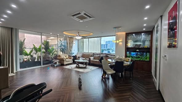 Căn hộ chung cư Khuất Duy Tiến 150m² giá 13.45 tỷ - Sẵn sàng vào ở ngay!